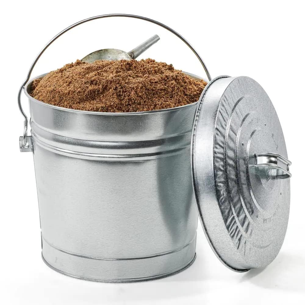 10-Gallon Galvanized Steel Trash Can with Locking Lid R3998